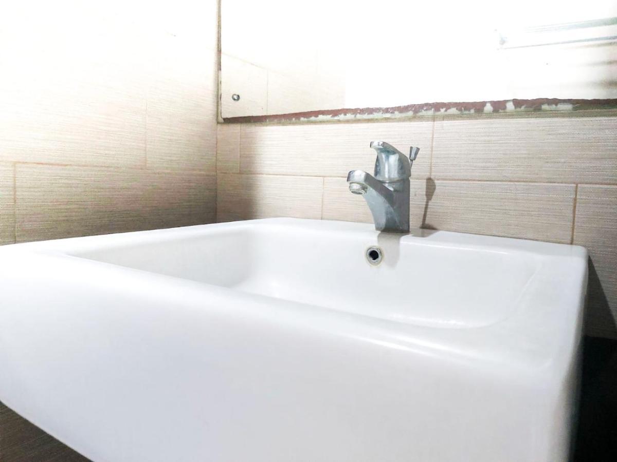 Legian Olivia Soho Guest House מראה חיצוני תמונה