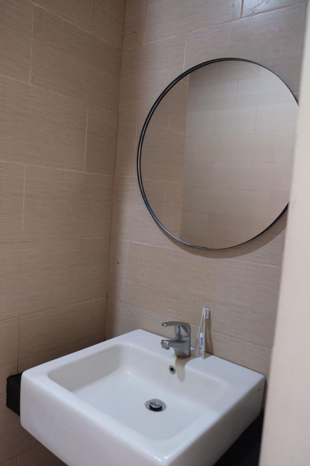 Legian Olivia Soho Guest House מראה חיצוני תמונה
